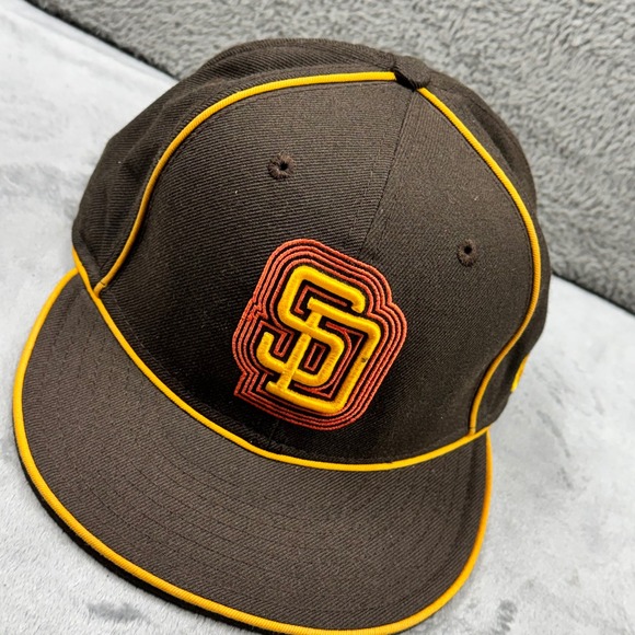 New Era San Diego Padres Fitted Hat Mens 7 3/8 Brown Yellow Excellent 59FIFTY - Picture 1 of 10